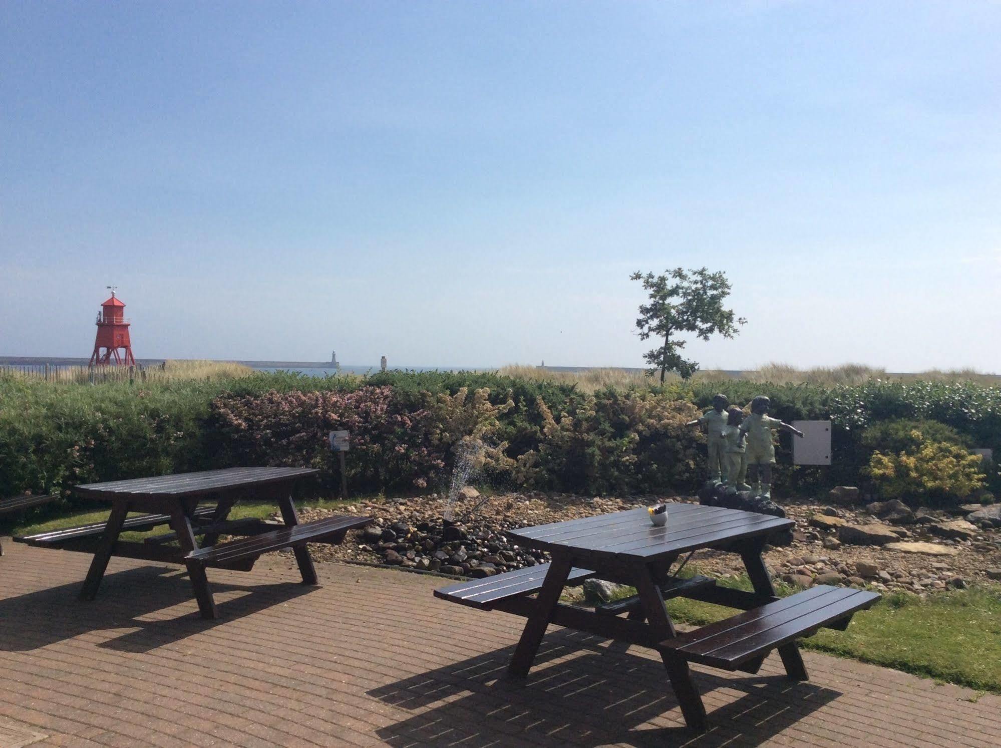 The Little Haven Hotel On The Beach South Shields Exterior photo